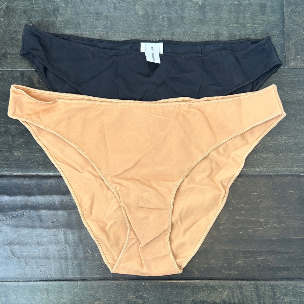 Intimissimi Black and Nude Panties Set